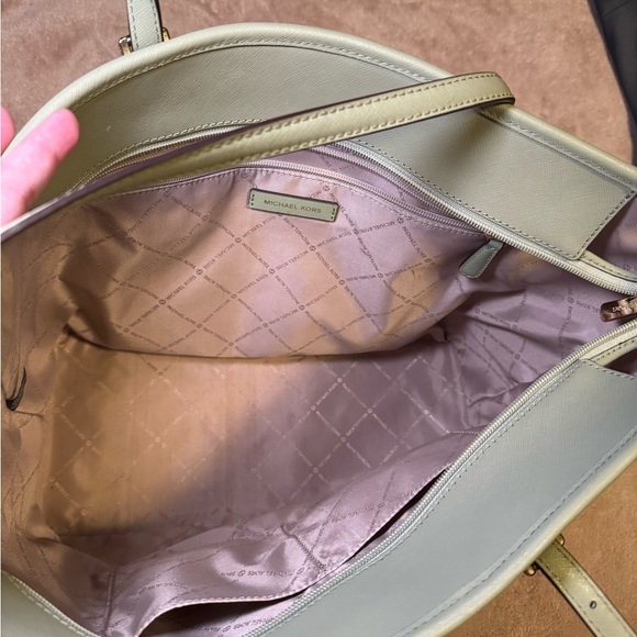 Michael Kors Light Green Tote Bag - Picture 7 of 13